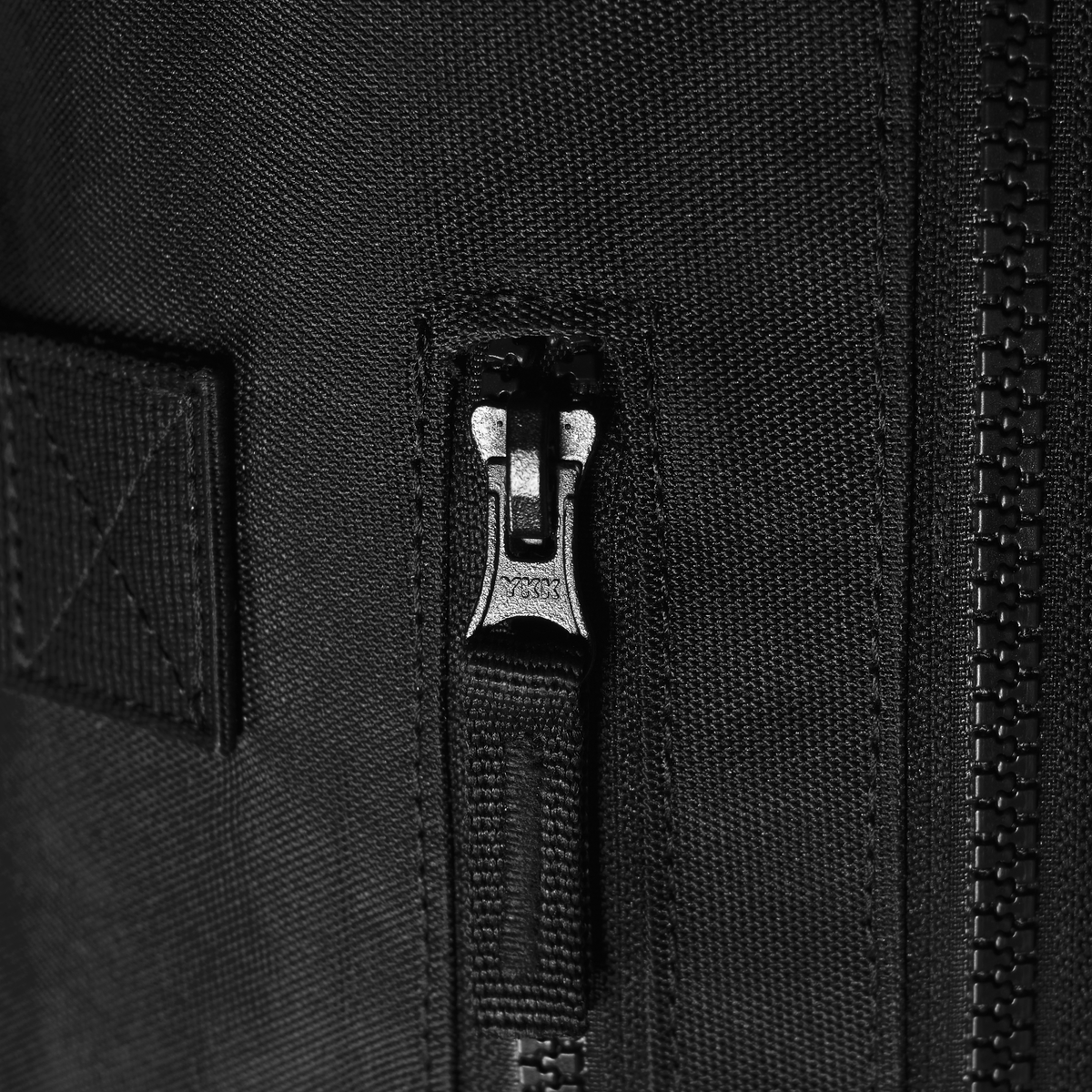 FRONT ATHLETE "THE CARRIER" Duffle Backpack YE24 - BLACK