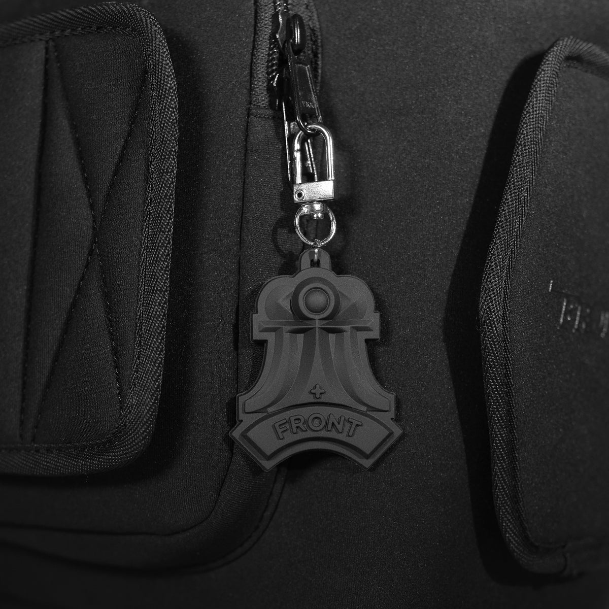 FRONT The Rook Backpack D421 Gen 3 - BLACK - M