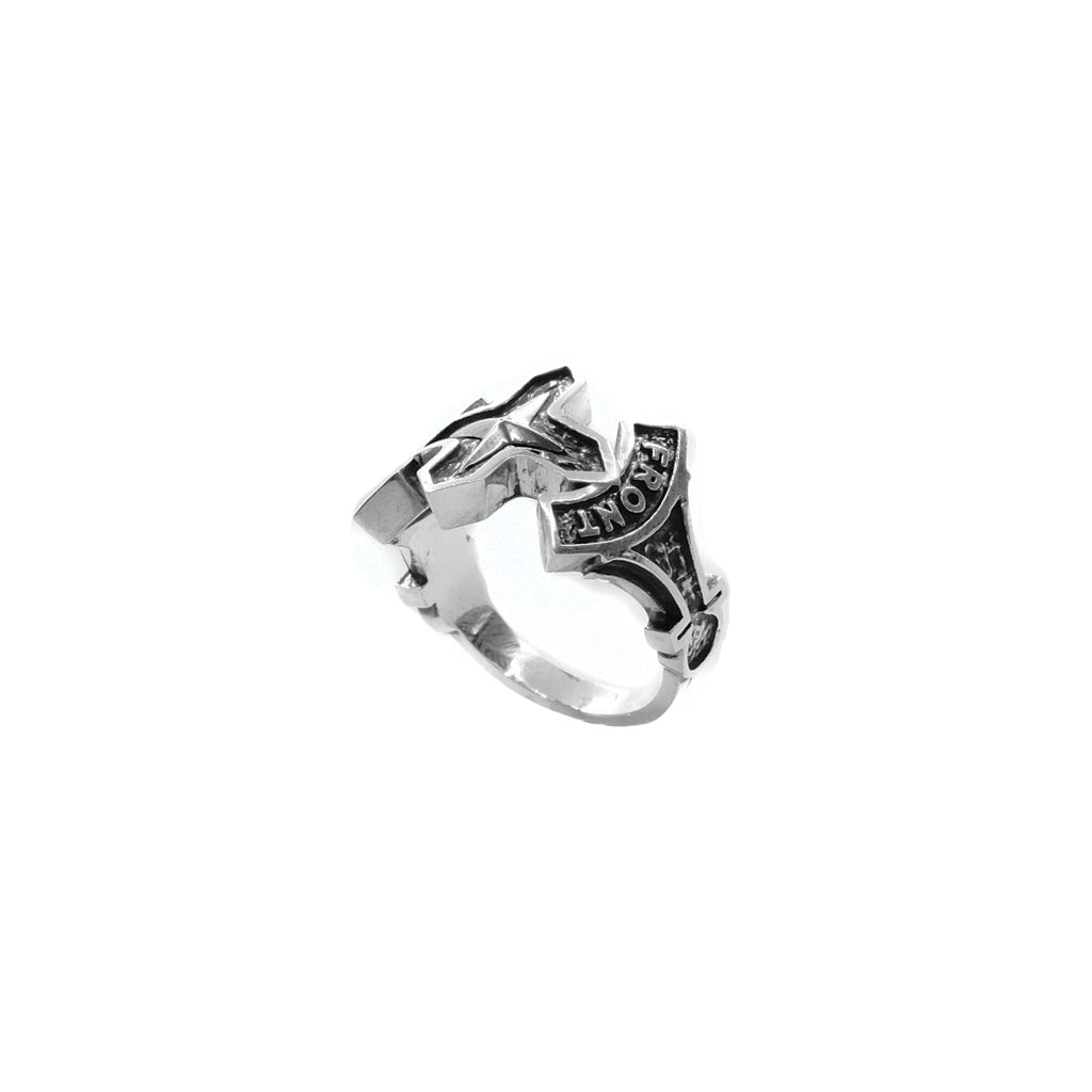 FRONT The Knight Der Mutige Ring YE21