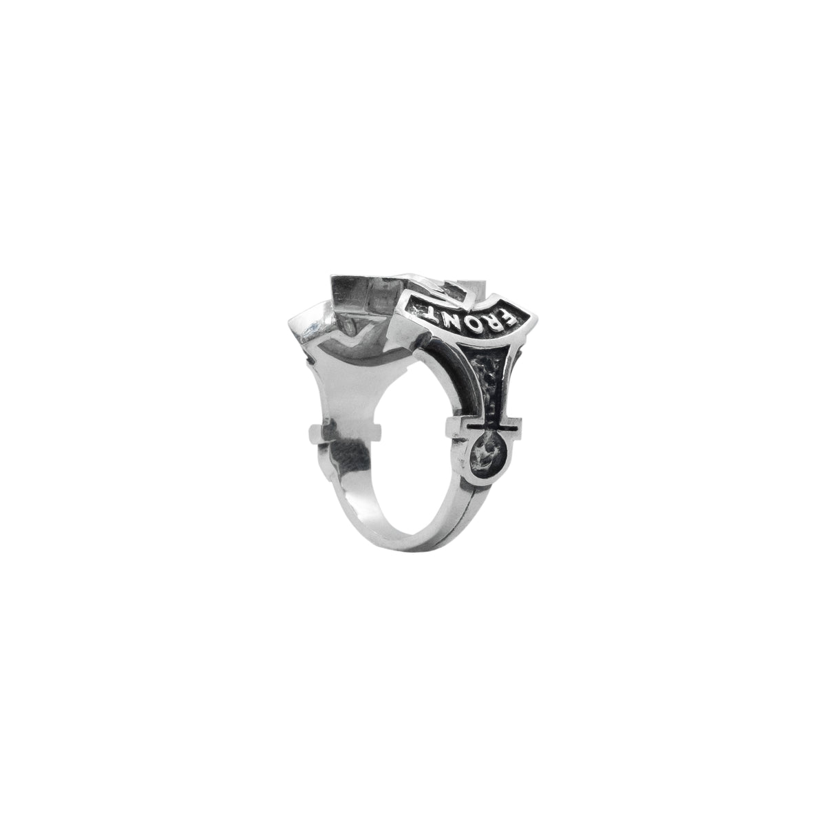 FRONT The Knight Der Mutige Ring YE21